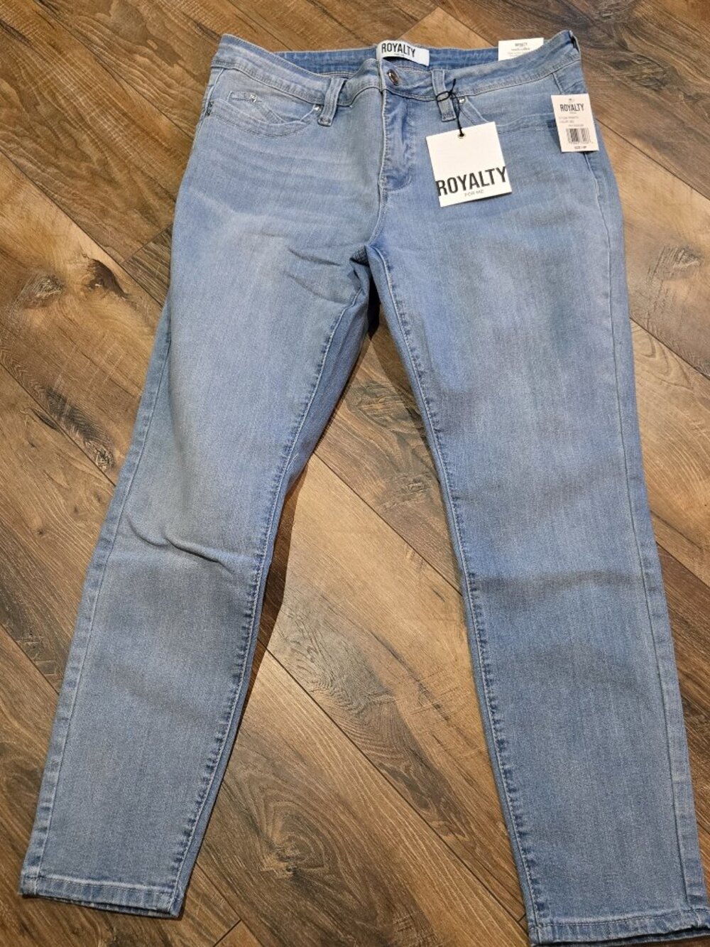 Royality For Me Curve Confidence Classic Skinny Jeans Size 14P NWT